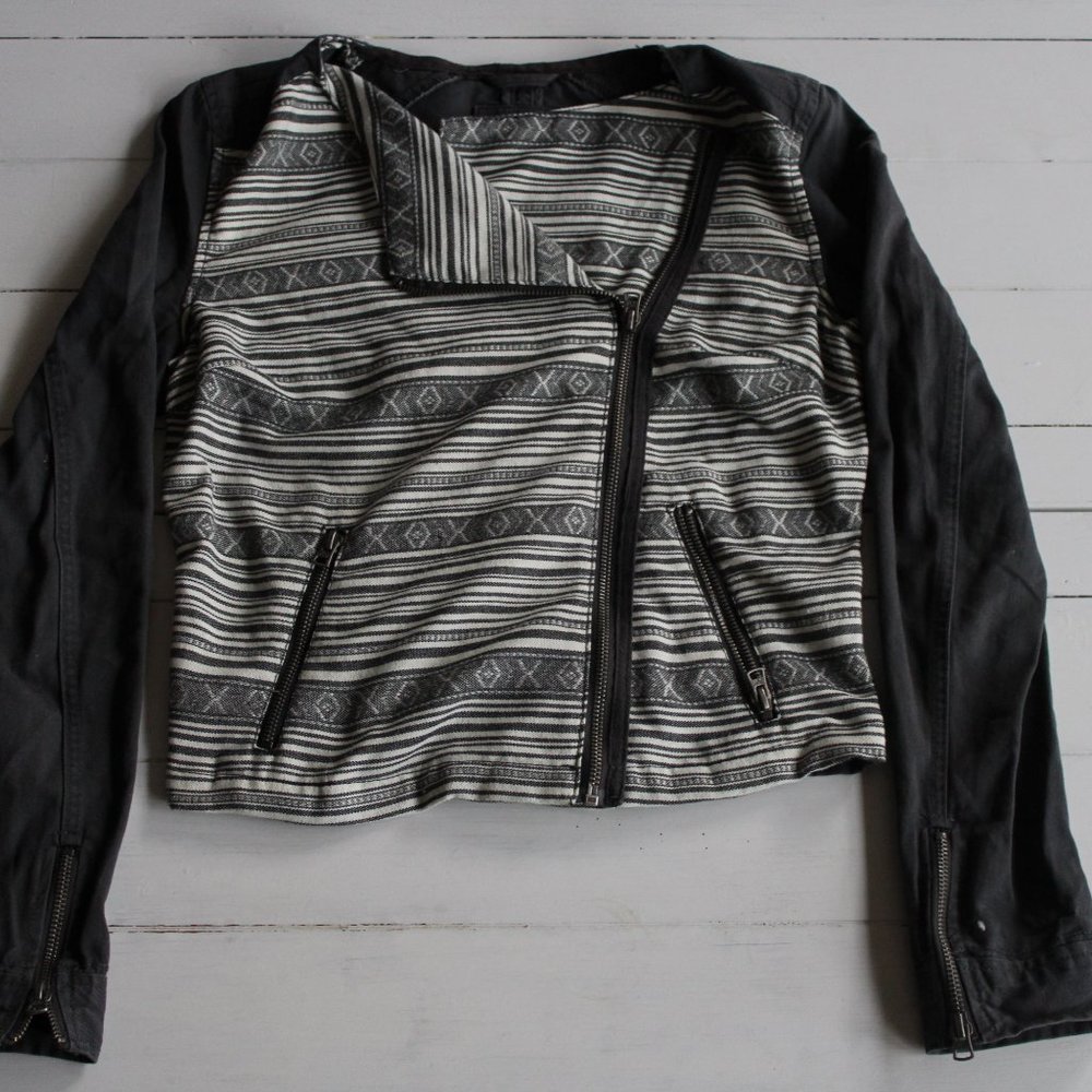 Grey Patterned Motorcycle Jacket - Picture 2 of 8